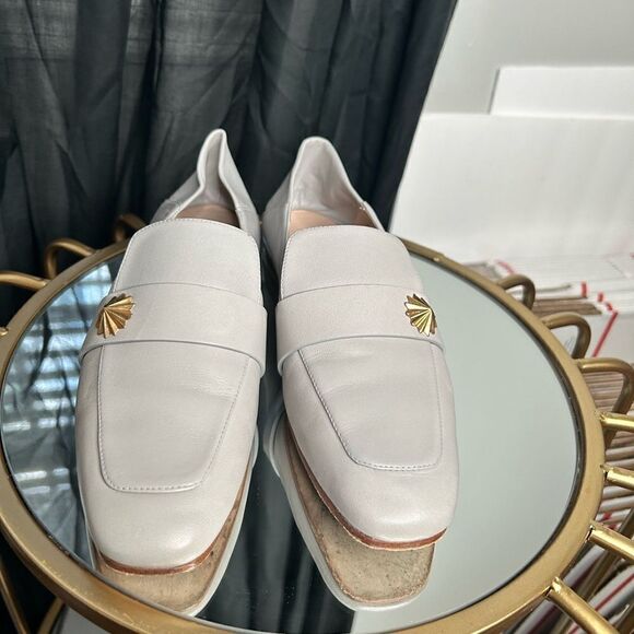 Stuart Weitzman Star Flat Loafer - Picture 4 of 7